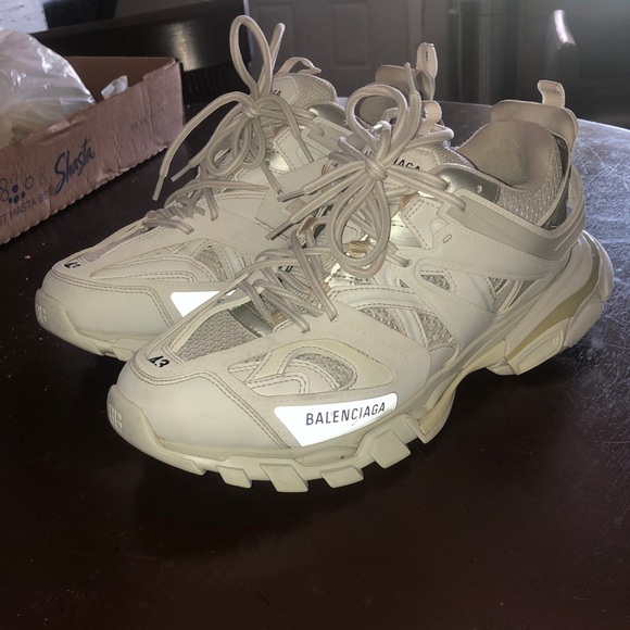 Balenciaga Off-White Trail Sneakers - Picture 1 of 4